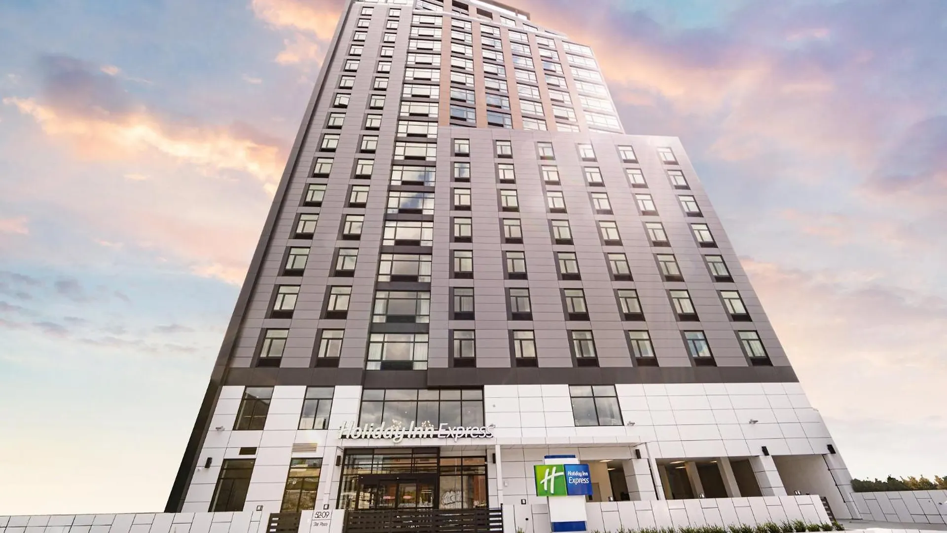 Holiday Inn Express Long Island City E - New York By Ihg 3*,  United States