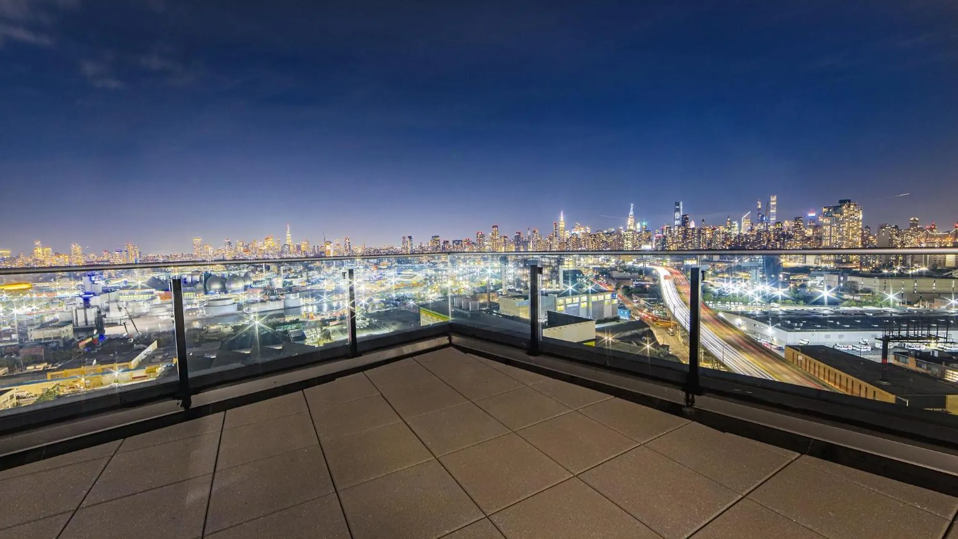 Holiday Inn Express Long Island City E - New York By Ihg Hotel