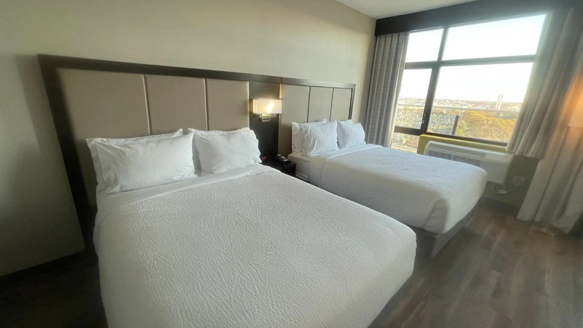 Holiday Inn Express Long Island City E - New York By Ihg Hotel