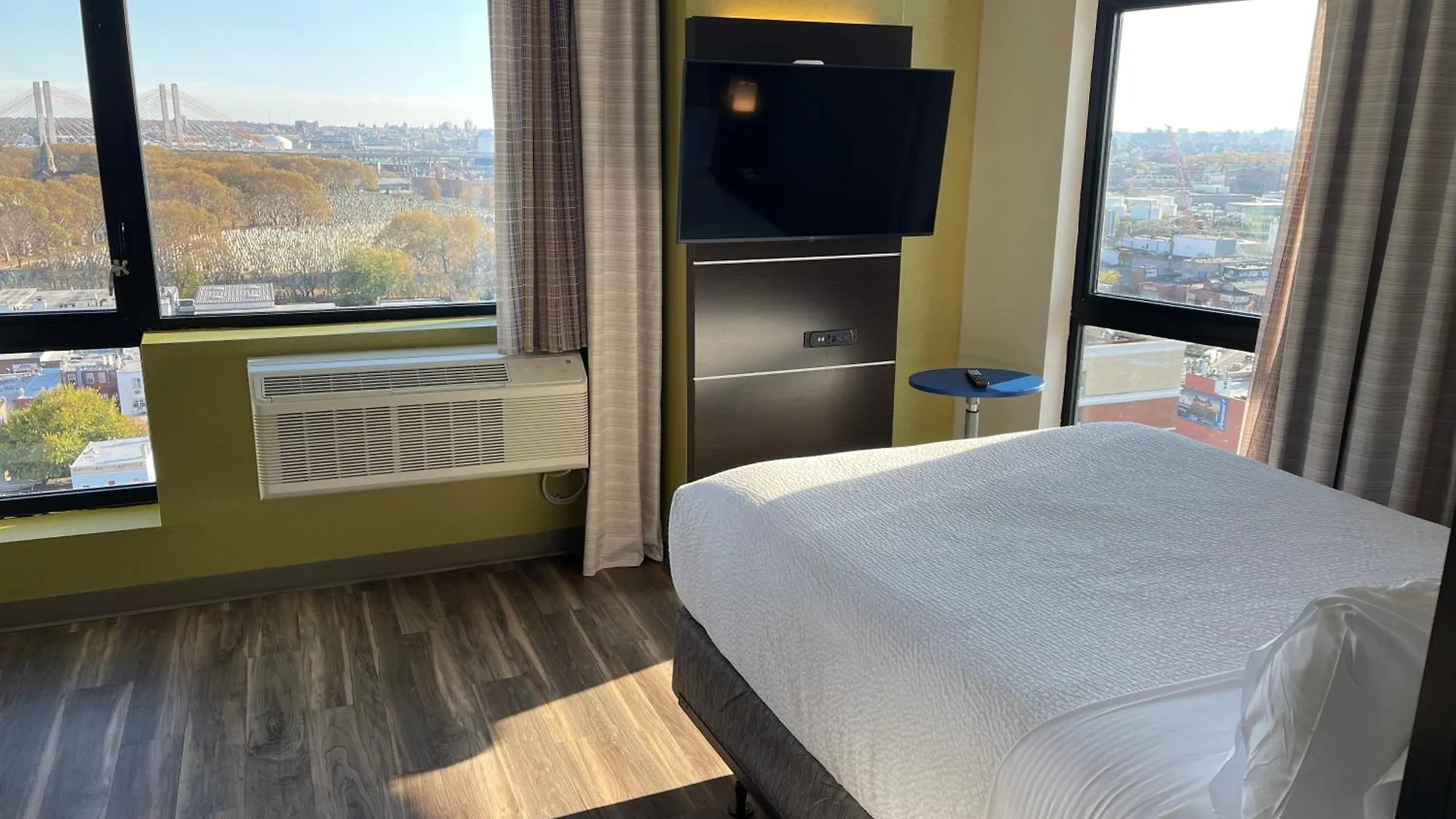 Holiday Inn Express Long Island City E - New York By Ihg 3*,