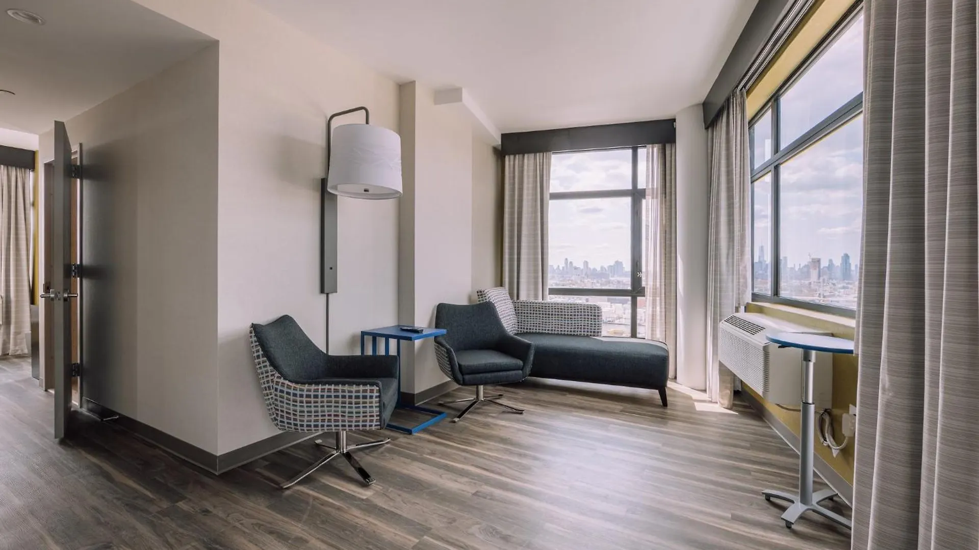 Holiday Inn Express Long Island City E - New York By Ihg