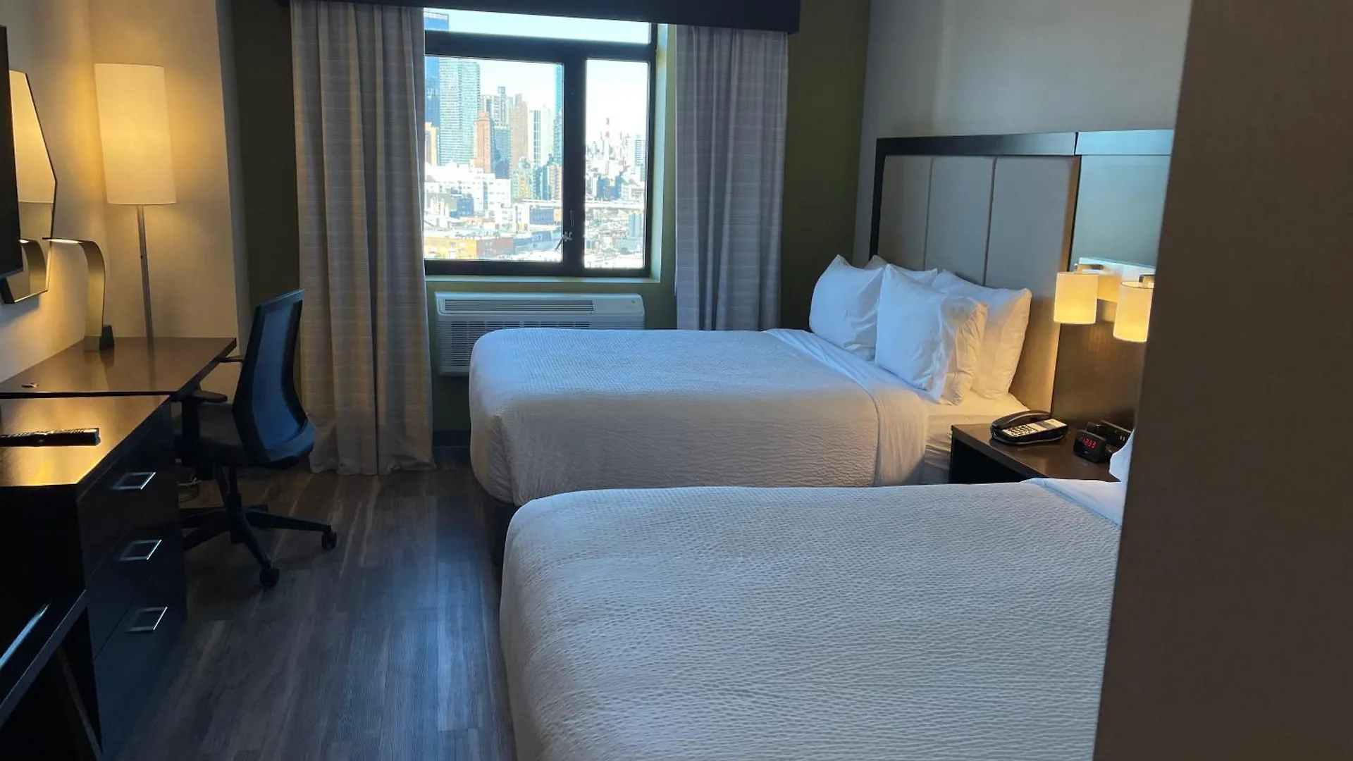 Holiday Inn Express Long Island City E - New York By Ihg 酒店